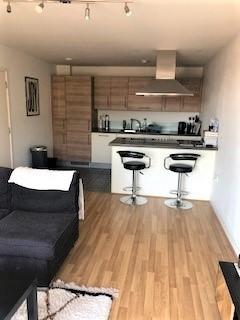 2 bedroom flat to rent, vellum Court, Hillyfield , Walthamstow E17