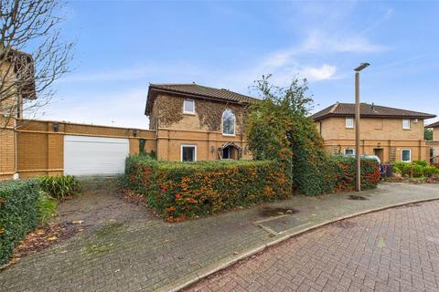 3 bedroom detached house for sale, Lacy Drive, Milton Keynes MK15