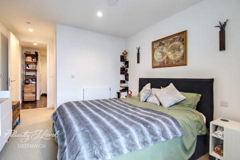 2 bedroom apartment to rent, moulding Lane, london