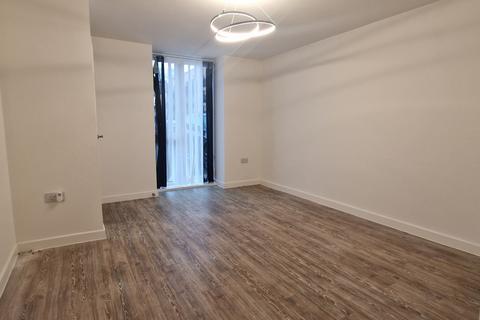 3 bedroom semi-detached house to rent, Northfleet, Kent DA11