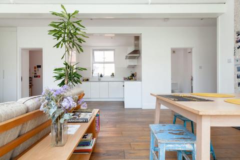 2 bedroom flat for sale, The Textile Building, Beatty Road, Stoke Newington, N16