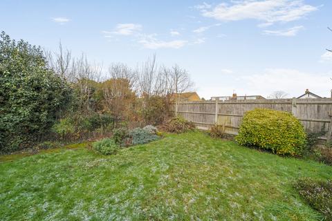 2 bedroom flat for sale, Westfield Road, Walton-On-Thames, Surrey, KT12