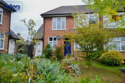 2 bedroom maisonette for sale, Bicknoller Road, Enfield EN1