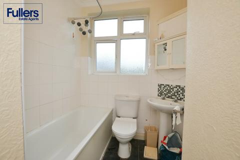 2 bedroom maisonette for sale, Bicknoller Road, Enfield EN1