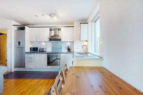 1 bedroom apartment for sale, Wharfside Point North, Poplar High Street, London E14