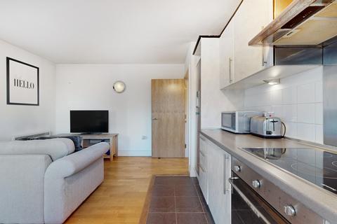 1 bedroom apartment for sale, Wharfside Point North, Poplar High Street, London E14