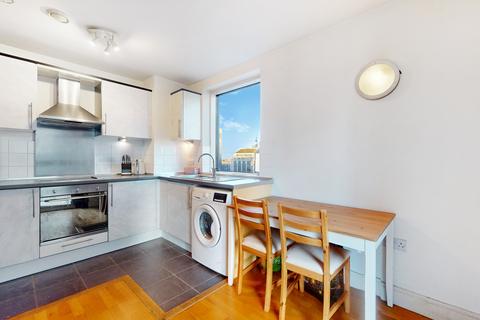 1 bedroom apartment for sale, Wharfside Point North, Poplar High Street, London E14