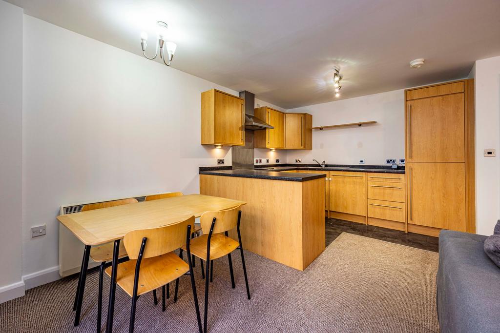 Kitchen/ Dining