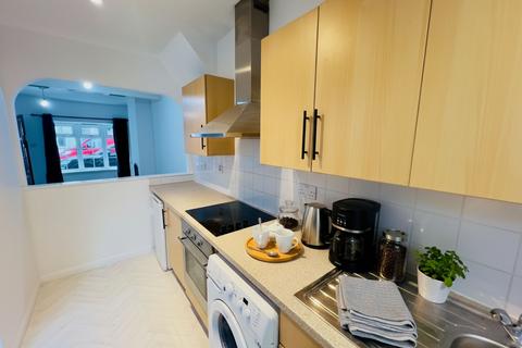 undefined, Yew Tree Road, Beckenham BR3