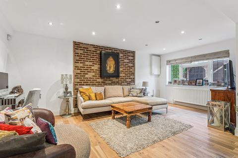 4 bedroom detached house for sale, Valley Road, Rickmansworth, WD3