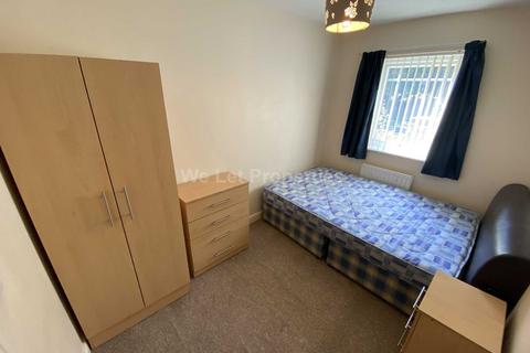 2 bedroom apartment to rent, Loreto Place, Manchester M15