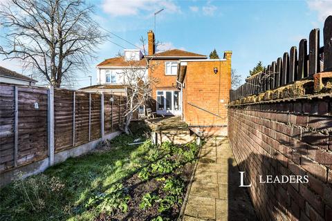 3 bedroom semi-detached house to rent, Weedon Road, Northampton, Northamptonshire, NN5