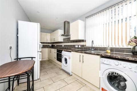 3 bedroom semi-detached house to rent, Weedon Road, Northampton, Northamptonshire, NN5