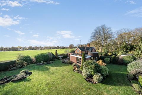 3 bedroom detached house for sale, Church Lane, Bedford
