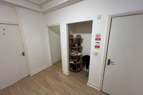 House share to rent, Sheila House, North Circular Road, Golders Green, NW11