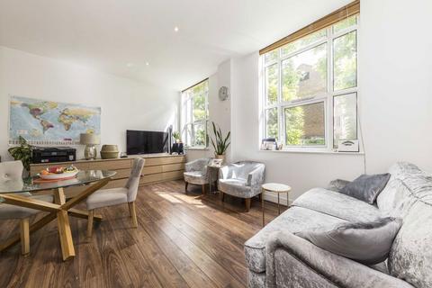 1 bedroom flat for sale, Bromyard Avenue, London W3