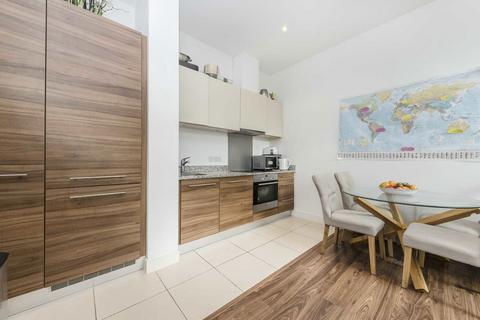 1 bedroom flat for sale, Bromyard Avenue, London W3