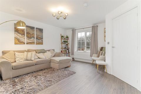 3 bedroom semi-detached house for sale, Rowan Crescent, Leeds