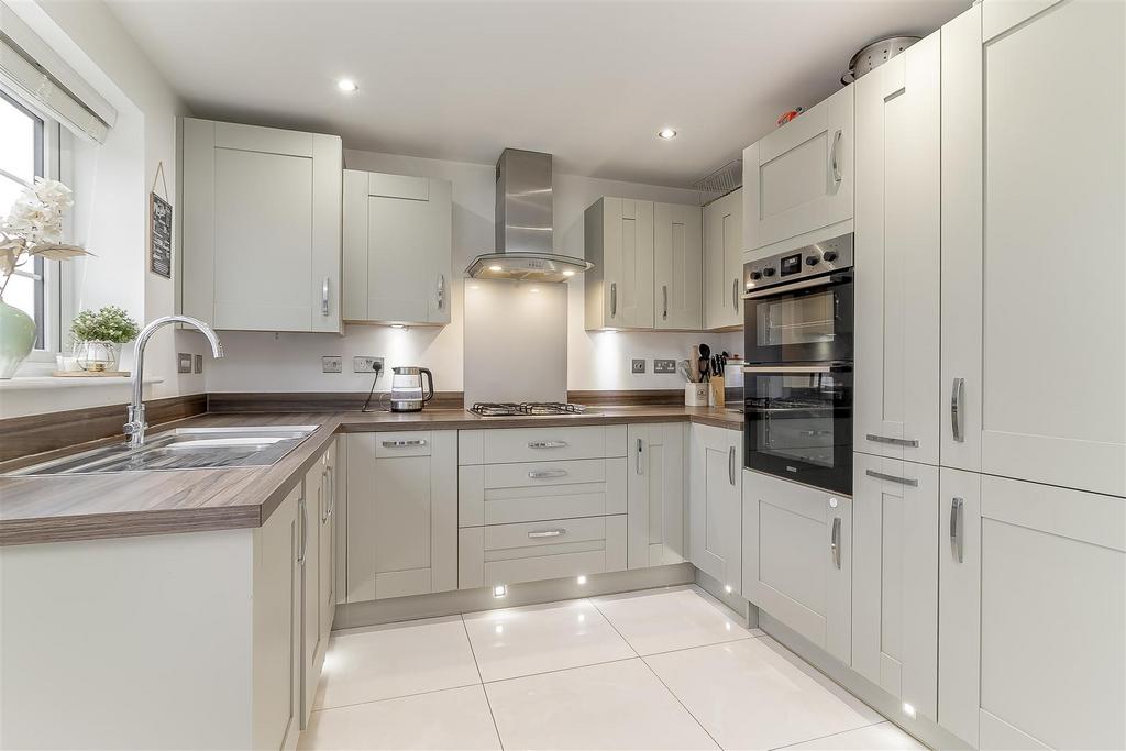 Dining Kitchen - D.jpg