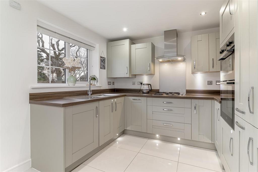 Dining Kitchen - E.jpg