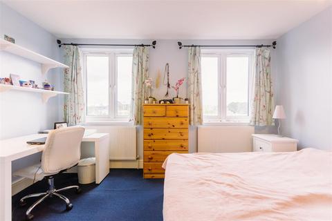 2 bedroom maisonette to rent, Fonthill Road, Finsbury park