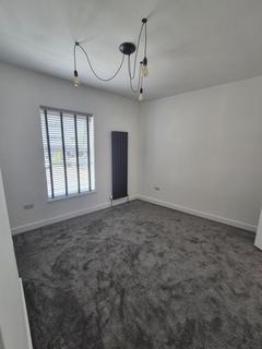 1 bedroom flat to rent, Burton-on-Trent, DE14