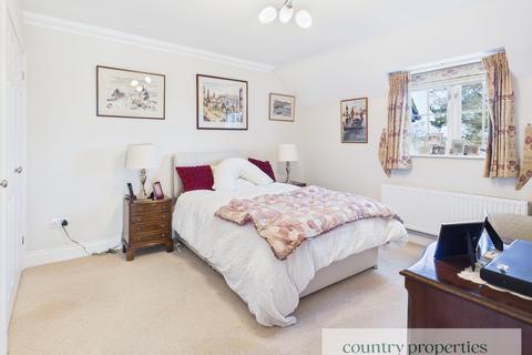 3 bedroom semi-detached house for sale, Digswell Rise, Welwyn Garden City, AL8