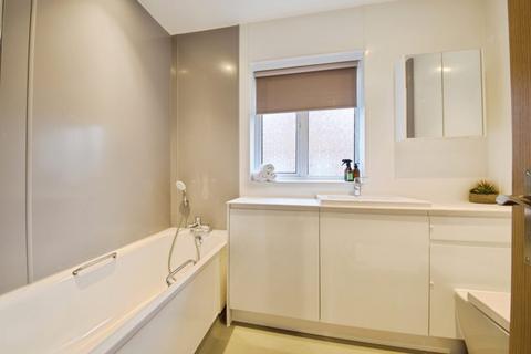 2 bedroom maisonette to rent, Byland Close, Winchmore Hill