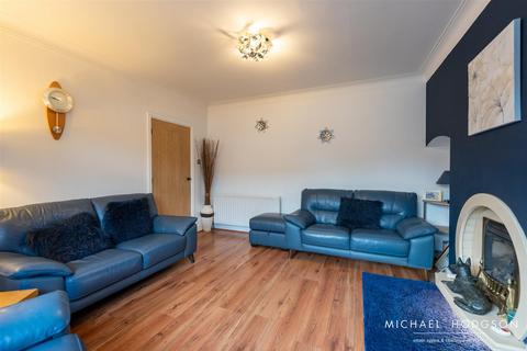 3 bedroom semi-detached house for sale, Belle Vue Park West, Ashbrooke, Sunderland