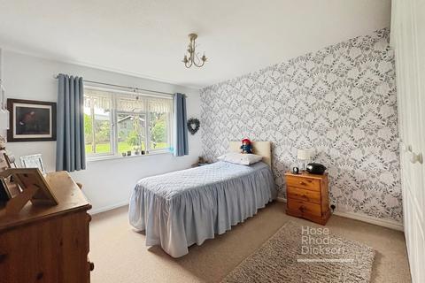 2 bedroom bungalow for sale, Royal Walk, Ryde, Isle of Wight