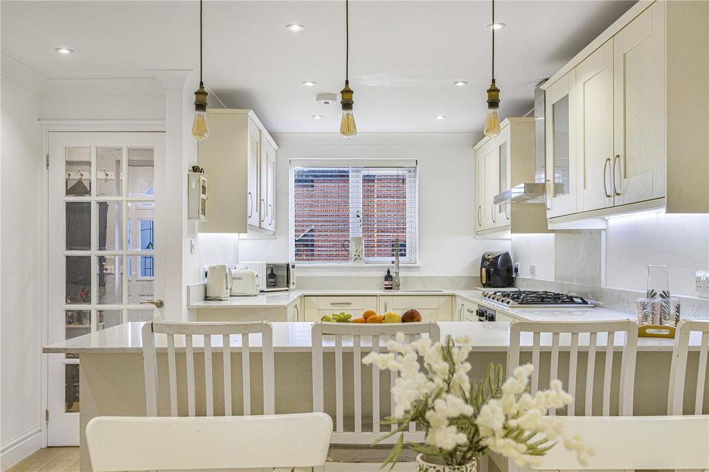 Kitchen/Dining