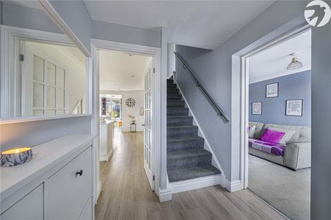 4 bedroom semi-detached house for sale, Hayes Road, Greenhithe, Kent, DA9