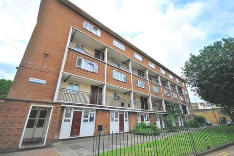 3 bedroom flat to rent, Walworth Place London SE17