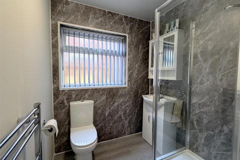 2 bedroom semi-detached bungalow to rent, Sherburn Close, Middlesbrough