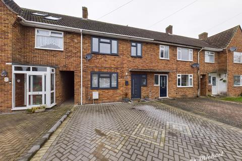 3 bedroom terraced house for sale, Henry Road, Aylesbury