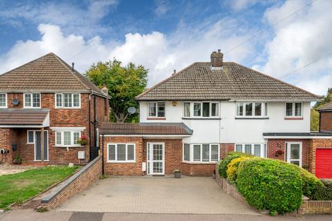 3 bedroom semi-detached house for sale - Canesworde Road, Dunstable, LU6