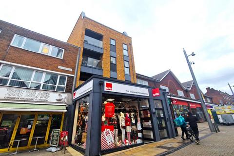 2 bedroom apartment to rent, High Street, London, Greater London. E17 7BH