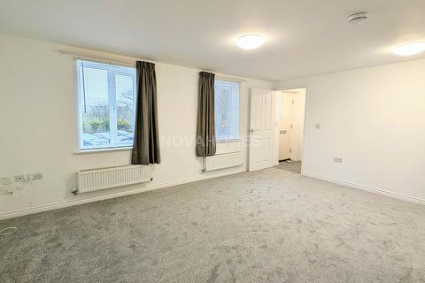 2 bedroom flat for sale, Fleetwood Gardens, Plymouth PL6
