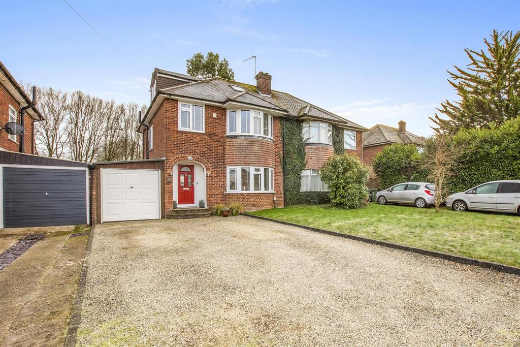35 Ellsworth Road, HP11 2 TU-5.jpg