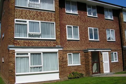 St. James Road, Sutton SM1