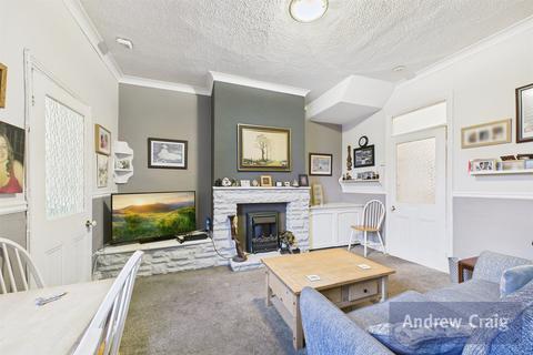 2 bedroom flat for sale, Brinkburn Avenue, Gateshead