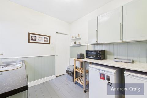 2 bedroom flat for sale, Brinkburn Avenue, Gateshead