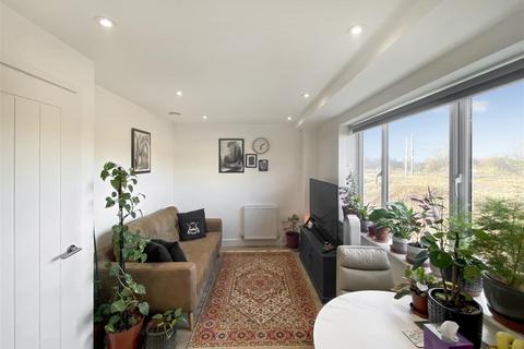 1 bedroom flat for sale, Windmill Place, Southall