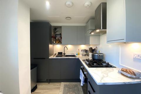 1 bedroom flat for sale, Windmill Place, Southall