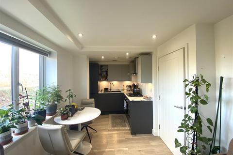 1 bedroom flat for sale, Windmill Place, Southall