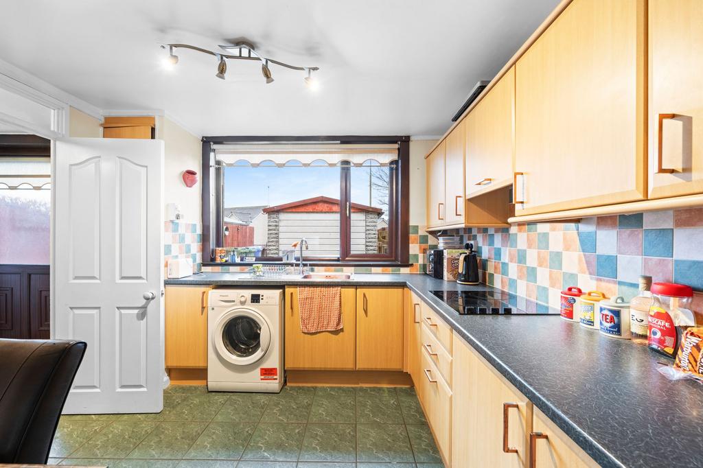 Kitchen/Dining