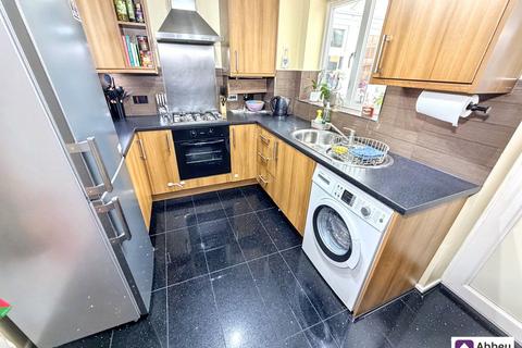 2 bedroom semi-detached house for sale, Bramham Close, Leicester, LE3