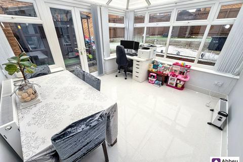 2 bedroom semi-detached house for sale, Bramham Close, Leicester, LE3