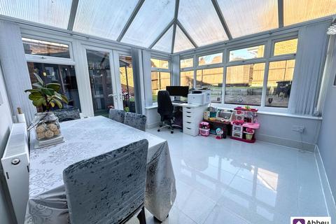 2 bedroom semi-detached house for sale, Bramham Close, Heathley Park, Leicester
