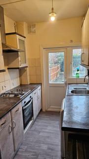 3 bedroom terraced house for sale, Smithies Road, London SE2